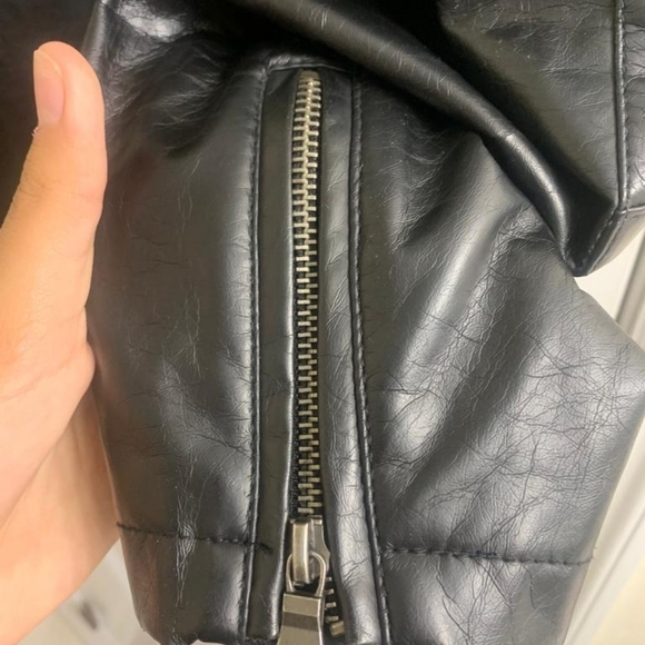 Brave Soul Women's Faux Leather Jacket- size L- fur lined - Picture 4 of 9